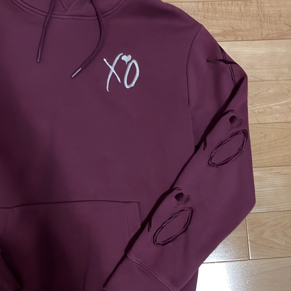 H&M collab with The Weeknd-like new, size small(fits like M women)unisex hoodie - Picture 2 of 4